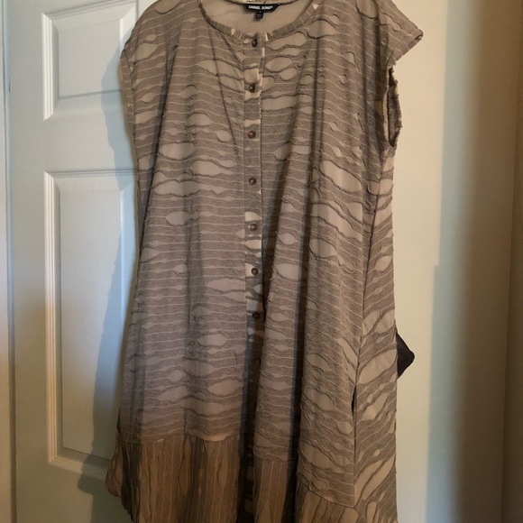 Samuel Dong transformational bubble dress!❤️ - Picture 2 of 5